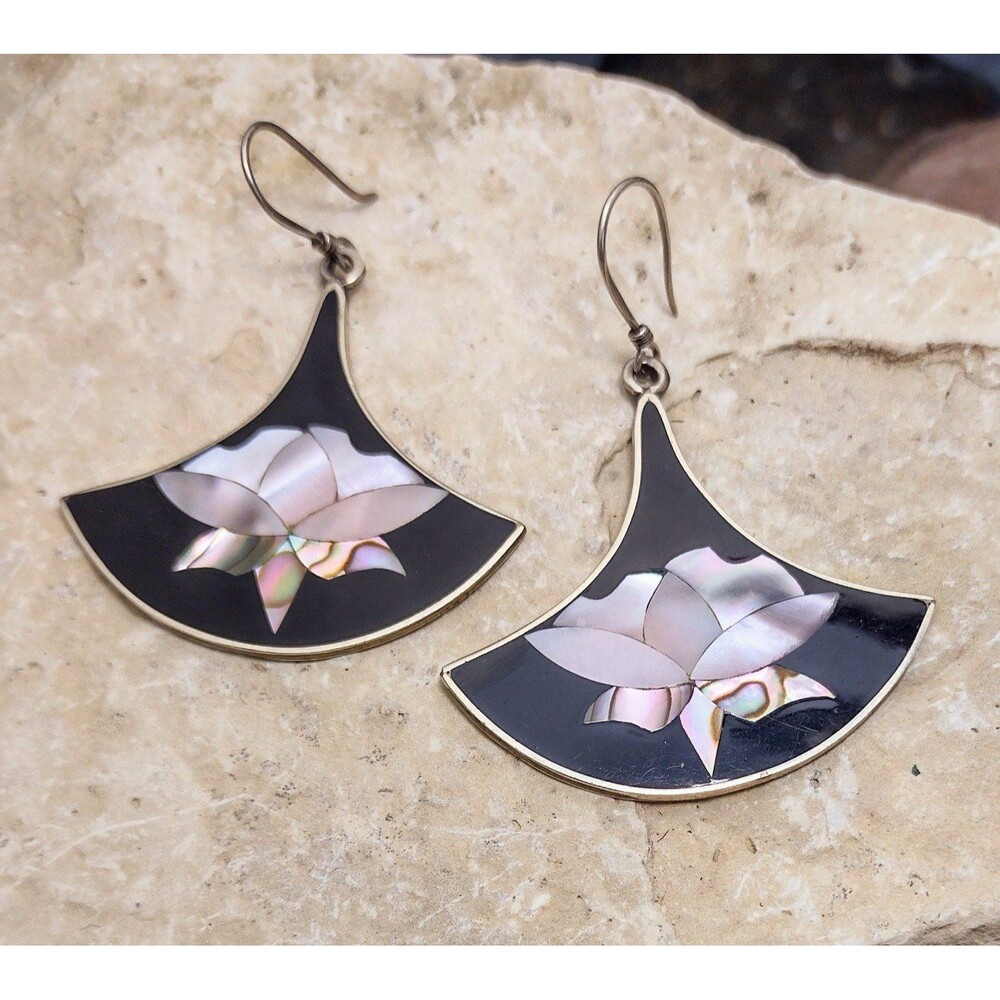 Vintage Abalone Shell Mother of Pearl Flower Inlay Dangle Earrings